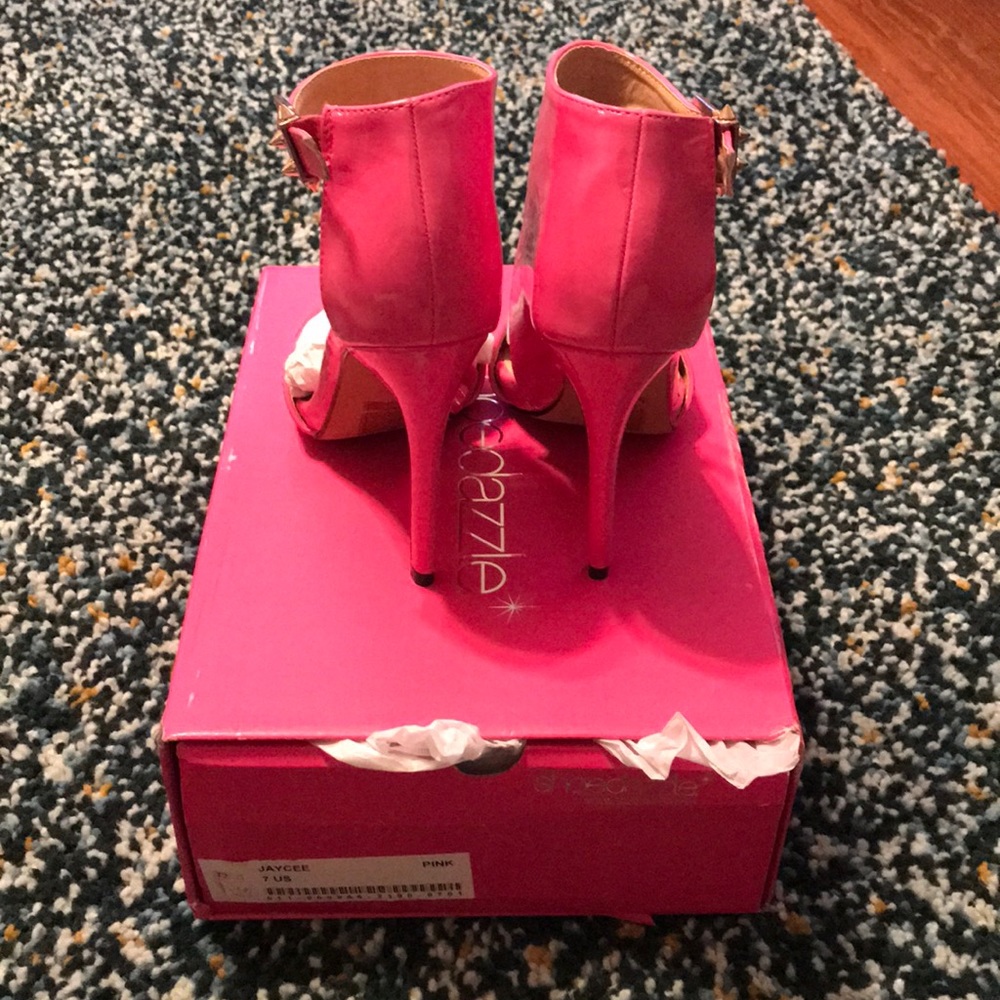 Pink Heels - Picture 3 of 3